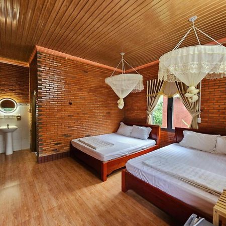 Cat Tien Farmer Lodge Quan Tom Екстериор снимка