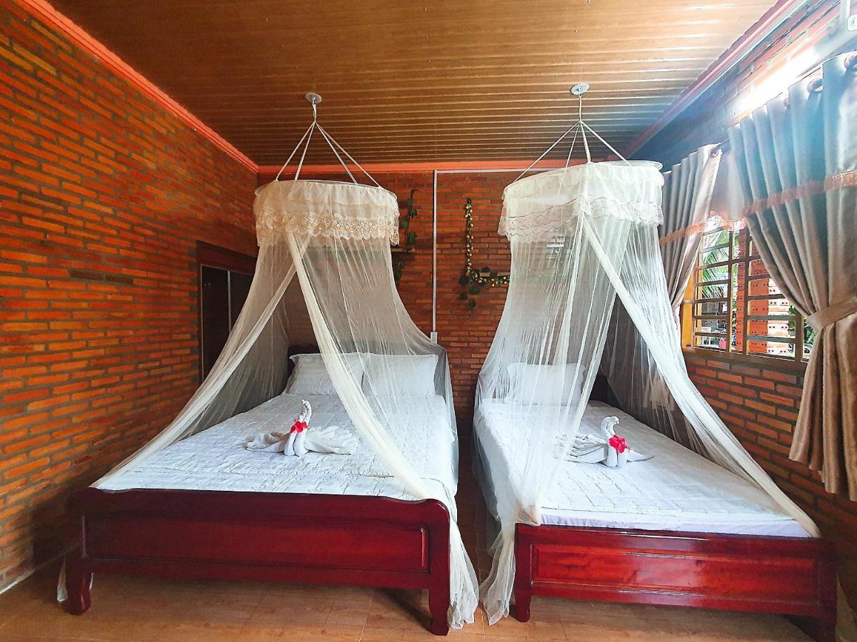 Cat Tien Farmer Lodge Quan Tom Екстериор снимка
