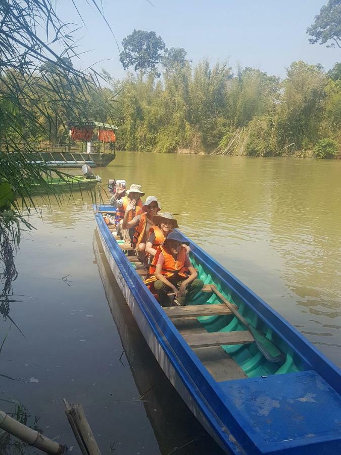 Cat Tien Farmer Lodge Quan Tom Екстериор снимка